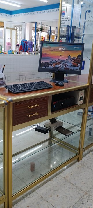 Mobiliario Tienda: Vitrinas y Mostradores