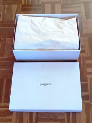 Bolsa + Caja Saint Laurent (YSL) Originales