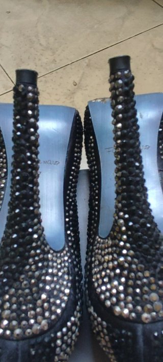 Décolleté Cinti spuntate con strass
