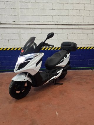 Kymco Yager 125 Scooter 2014 Blanca