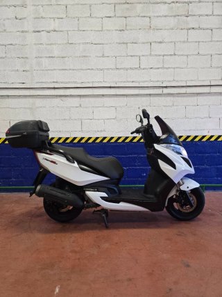 Kymco Yager 125 Scooter 2014 Blanca