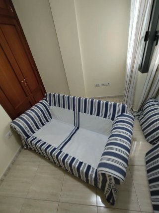 Sofá de 2 plazas a rayas