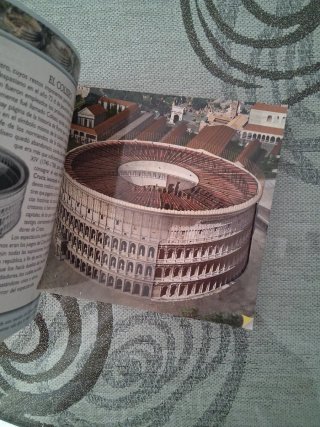 Roma ricostruita. Con DVD. Ediz. spagnola