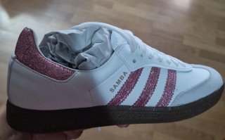 Adidas Samba Blancas con Brillo Rosa