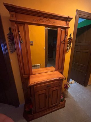 Mueble de entrada madera con espejo