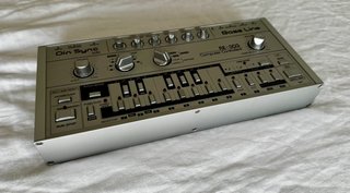 Din Sync RE-303 Bass Line Sintetizador