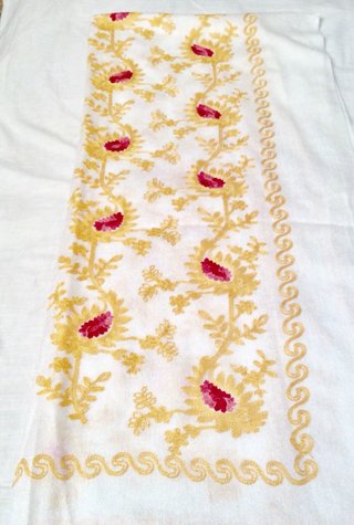 Foulard estampado floral y otros. 19,62€ unidad