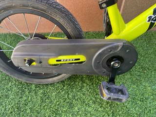 Bicicleta Strider 14x con pedales