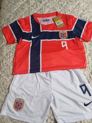 Equipación  infantil Fútbol Noruega Haaland Talla