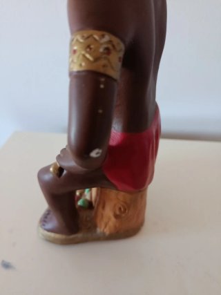 Figura Changó Sentado con Corona y Joyas 32 cm