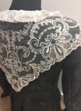 Corpiño Fallera Negro con Manteleta