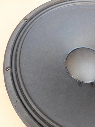 Altavoz Graves DAS 15AV4