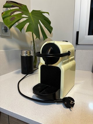 Cafetera Nespresso Crema