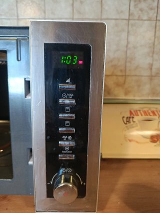 Microondas Taurus Laurent 25L + Grill