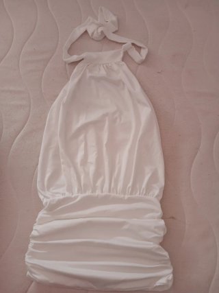 Vestido blanco fruncido