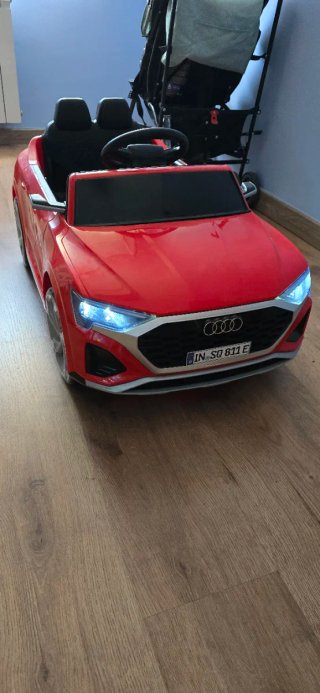 Coche eléctrico Audi para niños