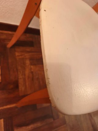 Juego de 2 sillas y taburete cocina