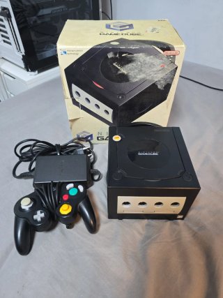 Nintendo GameCube Negro + Mando y Adaptador