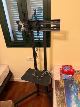 Soporte TV BONTEC con Ruedas