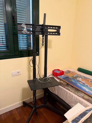 Soporte TV BONTEC con Ruedas
