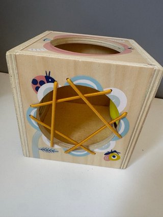 Juguete bebe arrastre dragón + caja permanencia