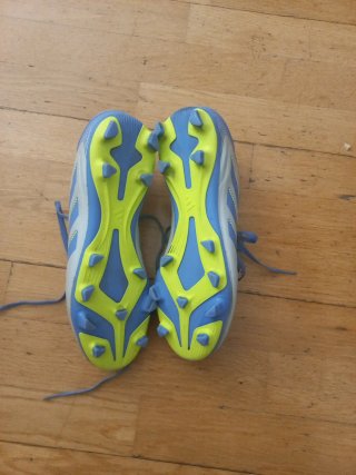 Botas de fútbol Adidas azules