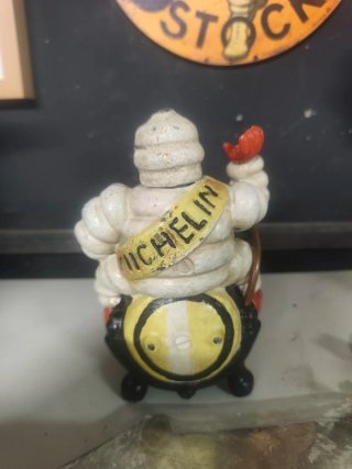 Figura Michelin de hierro fundido.