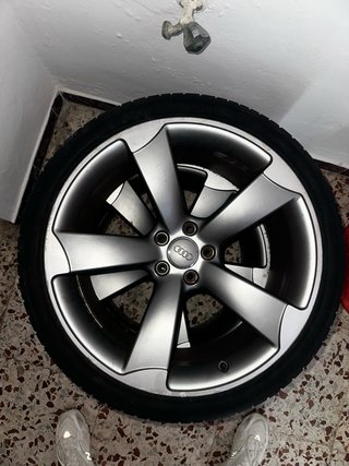 Llantas Audi R20 5 tornillos 255/35