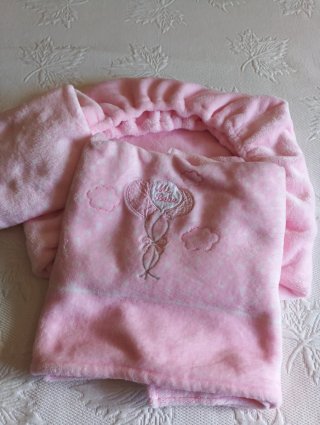 Sábana coralina minicuna/capazo rosa