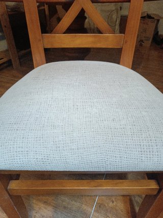 Mesa redonda extensible de madera y 4 sillas