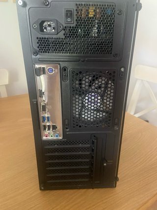 PC Gaming Negro con Luces con teclado y raton