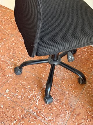 Silla giratoria de escritorio con ruedas