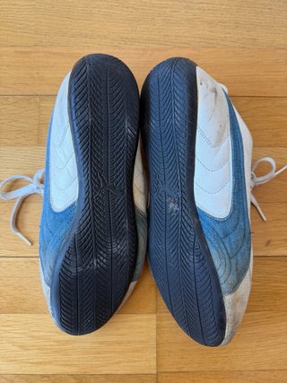 Zapatillas Puma Blancas y Azules