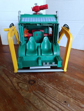 CAMION / DE BASURA / DE TORTUGAS NINJA / PLAYMATES