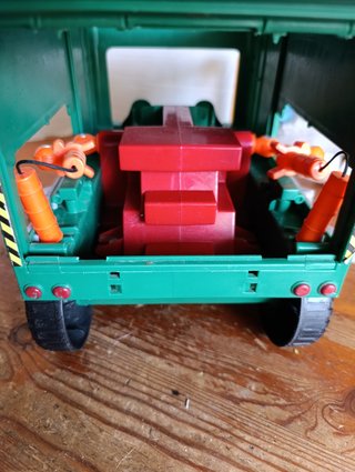 CAMION / DE BASURA / DE TORTUGAS NINJA / PLAYMATES