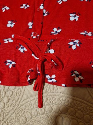 Camiseta tirantes roja flores
