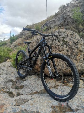 Yt Capra Cf Pro Carbon 2017