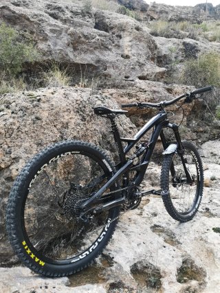 Yt Capra Cf Pro Carbon 2017