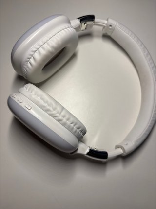 Cascos Inalámbricos Blancos