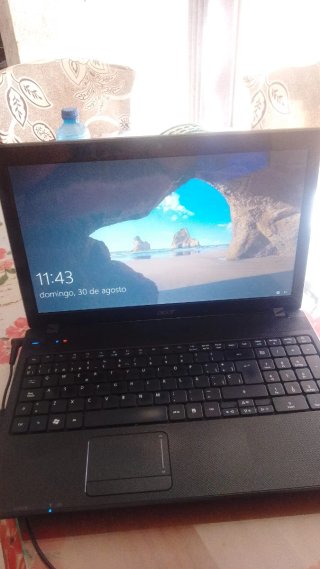 Ordenador Acer funciona bien pero esta  Bloqueado