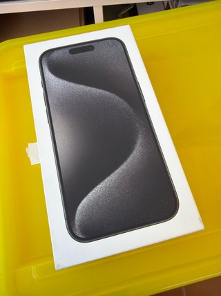 Caja iPhone 15 Pro