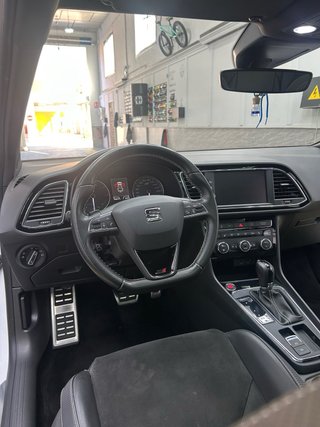 SEAT Leon cupra 300 st  2017