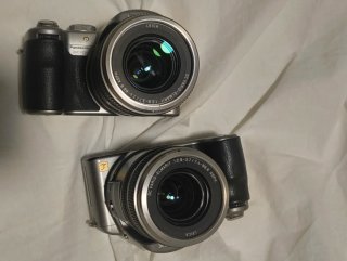 Due fotocamere Panasonic Lumix FZ30