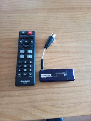 Sintonizador TDT USB AverMedia Volar
