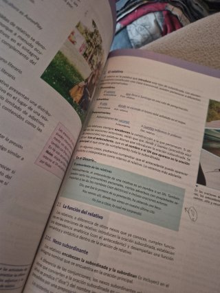 Lengua castellana y literatura 2 bachillerato :...