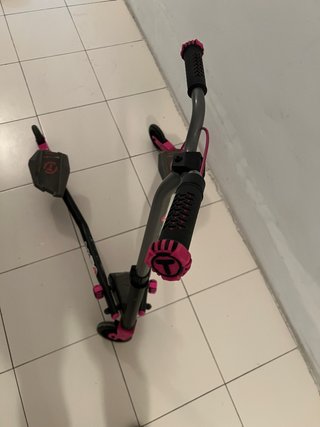 Patinete 3 ruedas rosa y gris