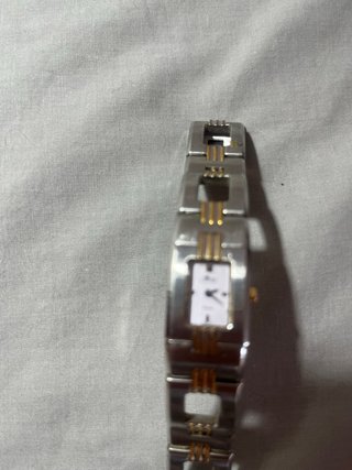 Reloj Lotus Mujer Acero y Dorado