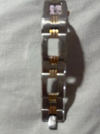 Reloj Lotus Mujer Acero y Dorado