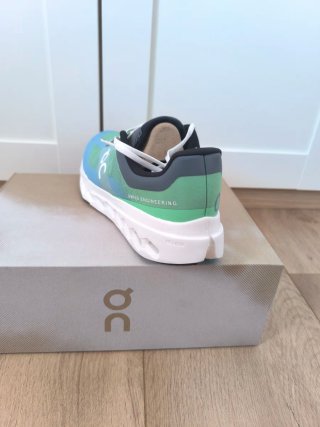 Zapatillas On Cloudsurfer Next Talla 44.5 Nuevas