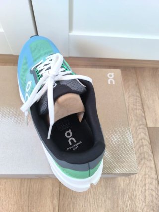 Zapatillas On Cloudsurfer Next Talla 44.5 Nuevas